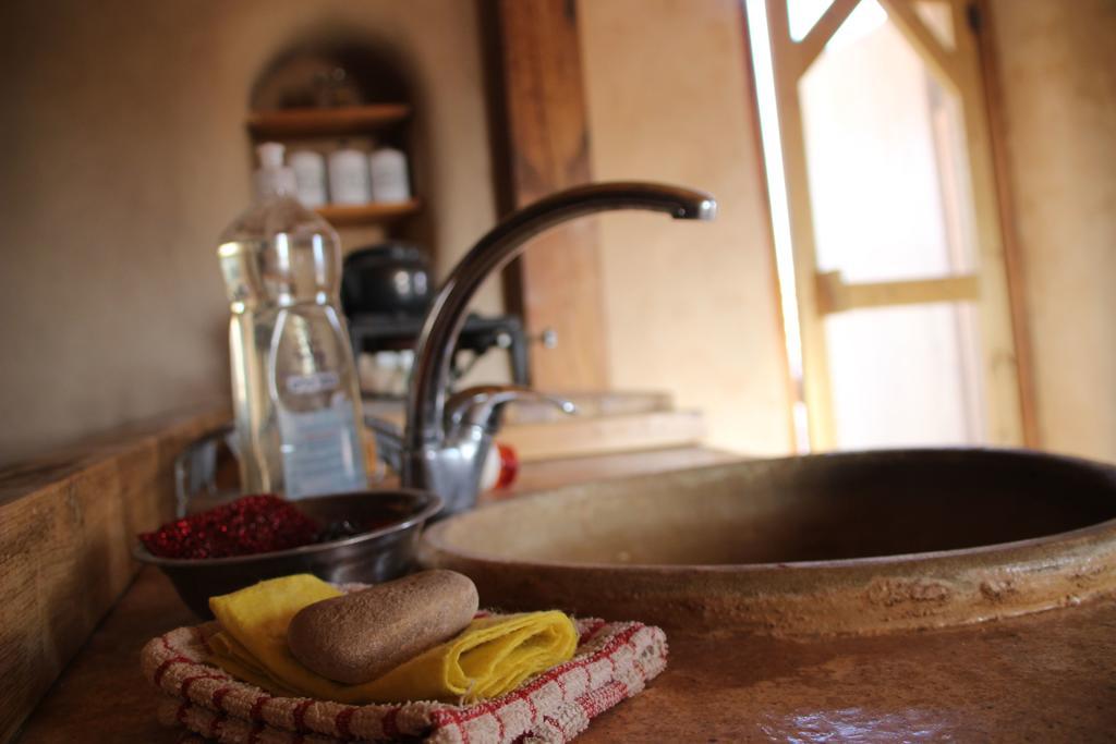 Desert Days Mud Cabin'S Resort Tzukim Екстер'єр фото
