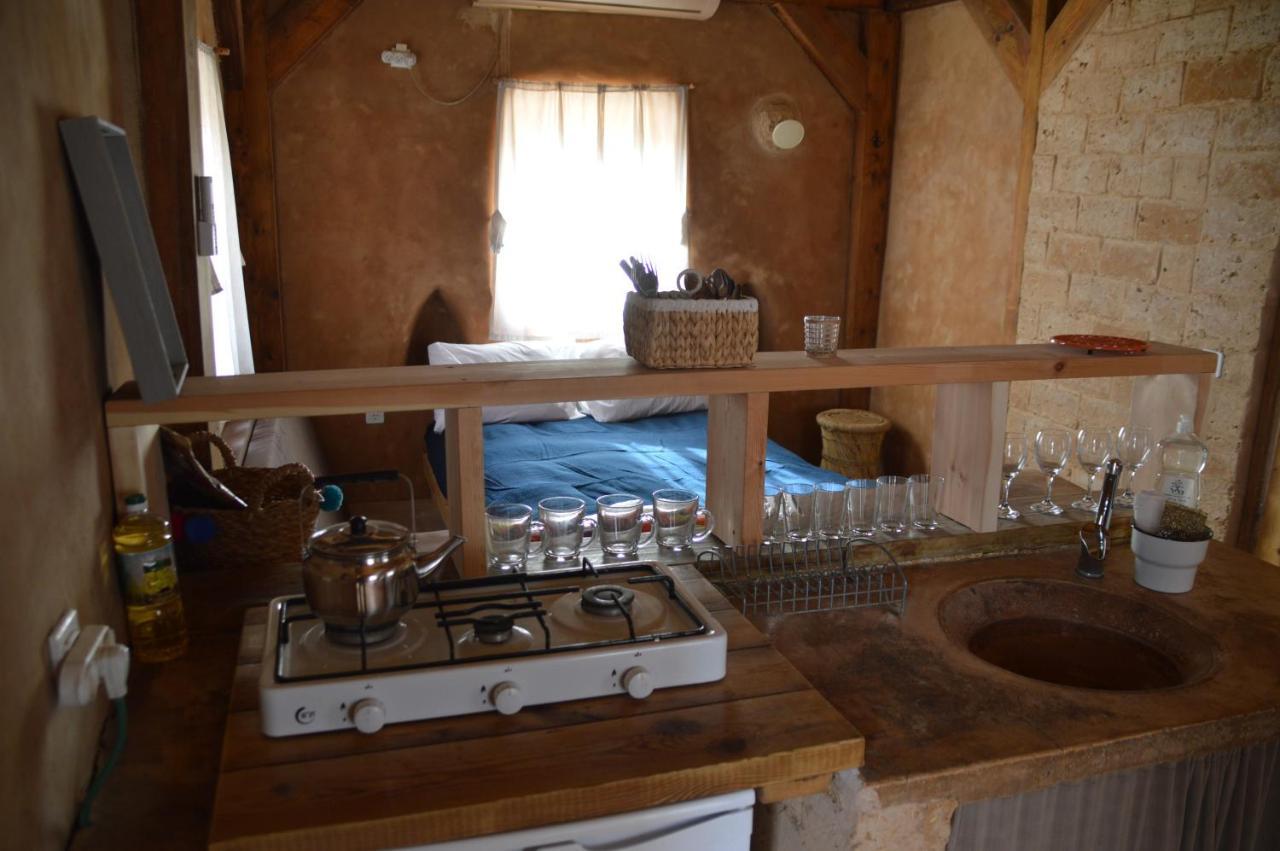 Desert Days Mud Cabin'S Resort Tzukim Екстер'єр фото